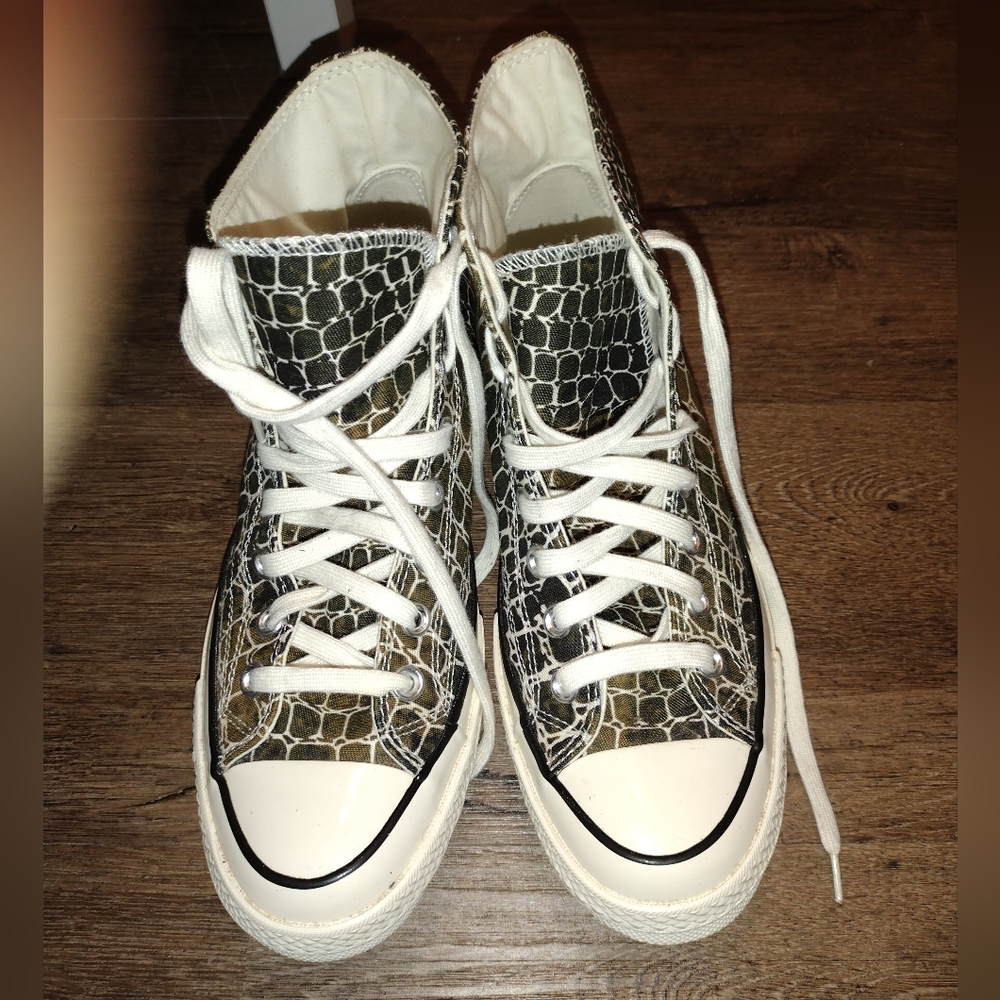 Converse Crocodile Shoes Men 7 Women 9